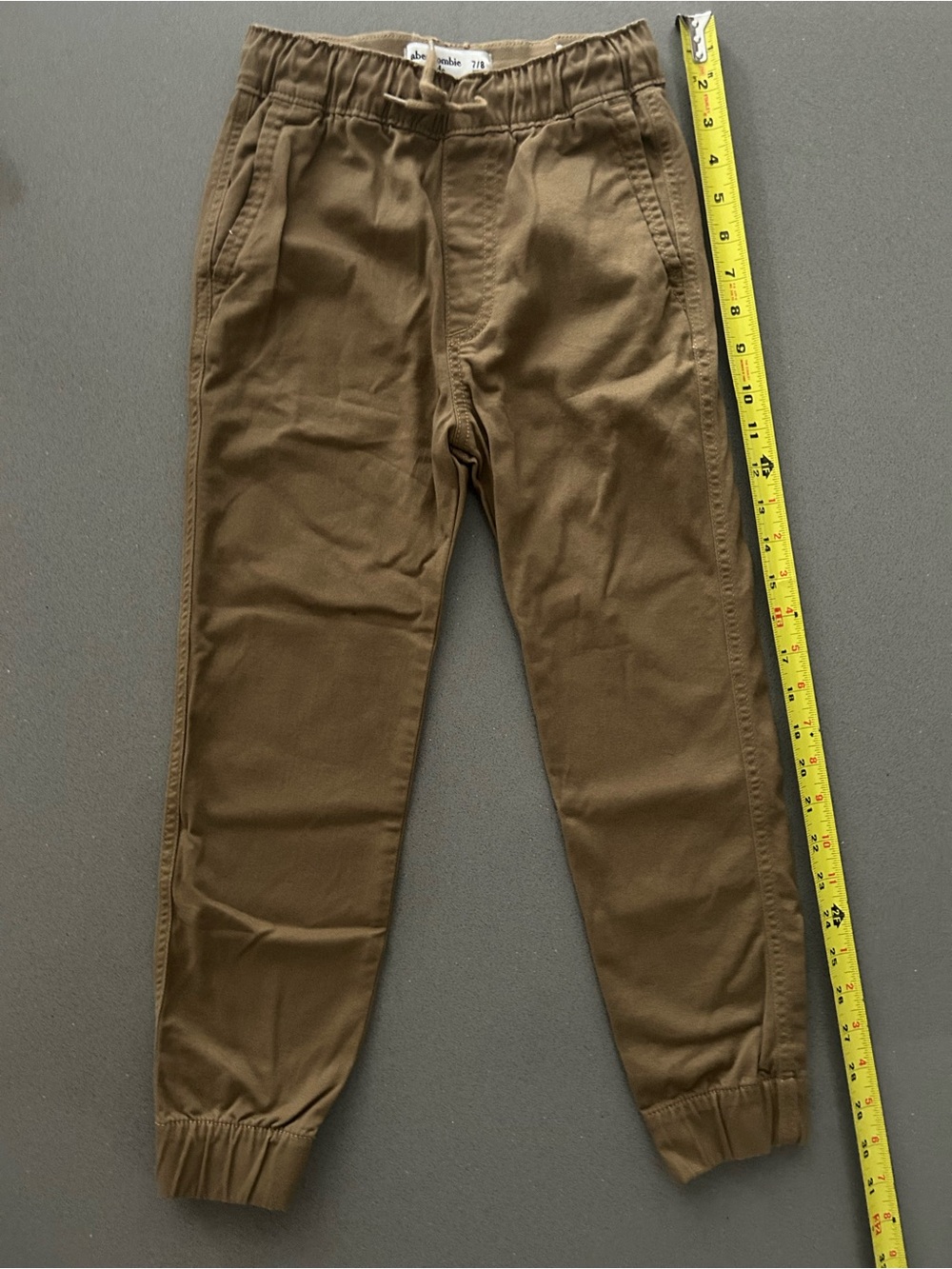 Abercrombie Kids Khaki Jogger Pants Elastic Waist size 7/8…
